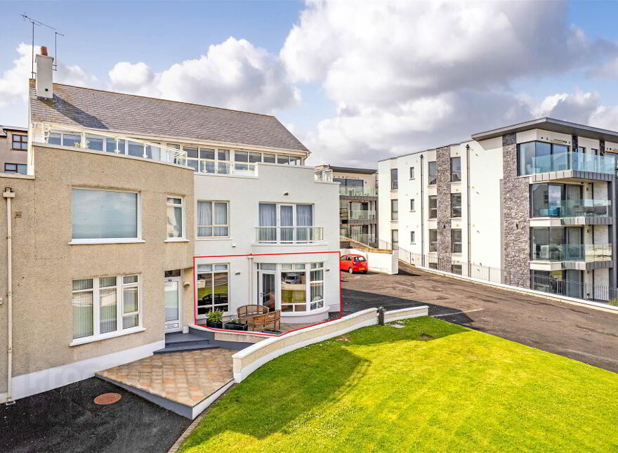 Flat 3 Crescent House, The Crescent, Portstewart, BT55 7AB photo