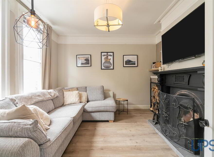 96 Wallace Avenue, Lisburn, BT27 4AE