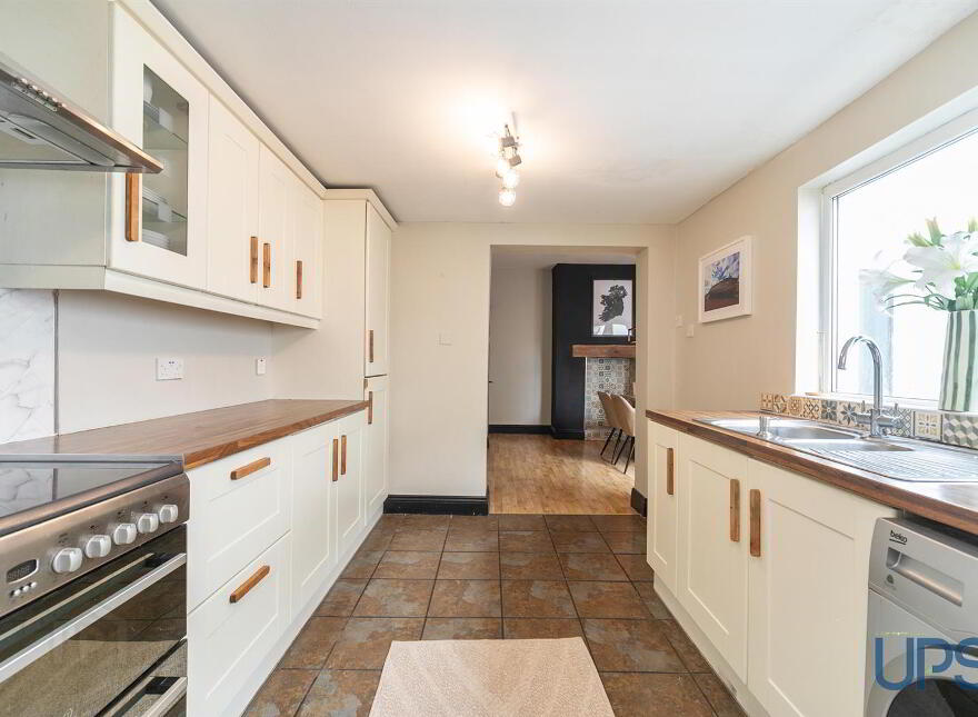 96 Wallace Avenue, Lisburn, BT27 4AE