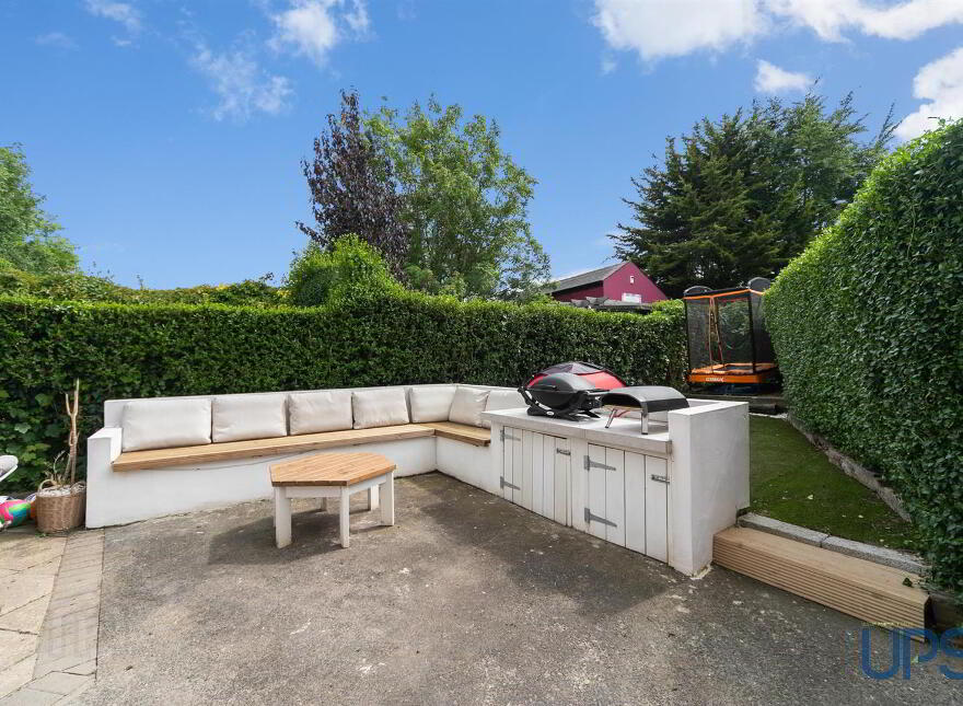 96 Wallace Avenue, Lisburn, BT27 4AE