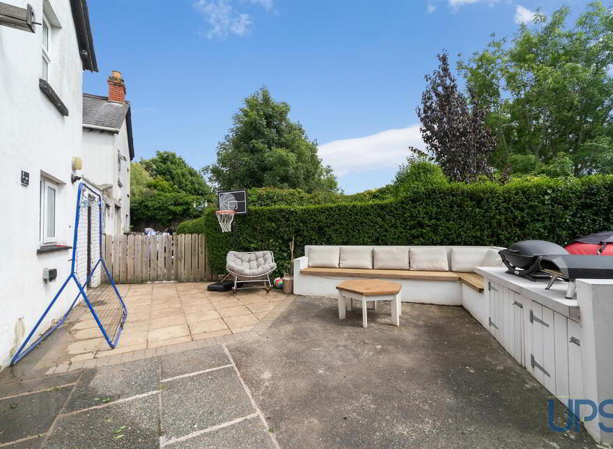 96 Wallace Avenue, Lisburn, BT27 4AE