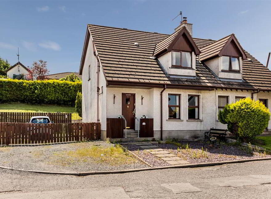 28 Primrose Hill, Dromore, BT25 1FA photo