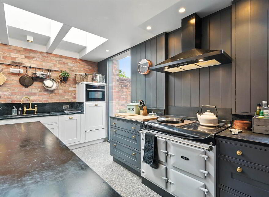 18 St Judes Avenue, Belfast, BT7 2GZ