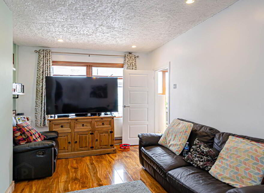 40 Greenore Street, Woodstock Road, Belfast, BT6 8NF