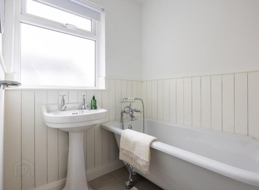 92 Marlborough Park Central, Belfast, BT9 6HP