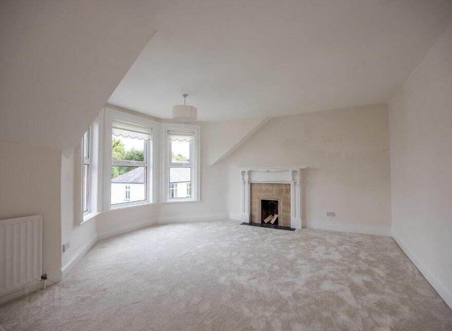 92 Marlborough Park Central, Belfast, BT9 6HP