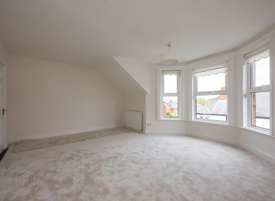 92 Marlborough Park Central, Belfast, BT9 6HP
