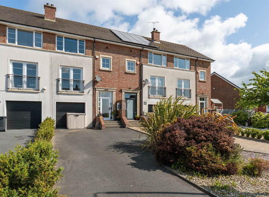 11 Hanover Hill, Bangor, BT19 7NR photo