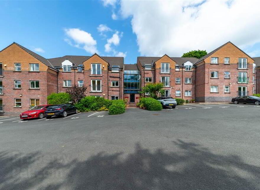 48 Minnowburn Mews, Shaws Bridge, Belfast, BT8 8ST photo