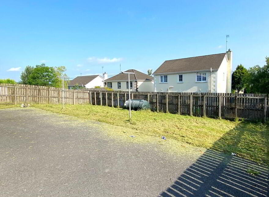 86 Lawnsdale, Navenny, Ballybofey, F93Y3C8