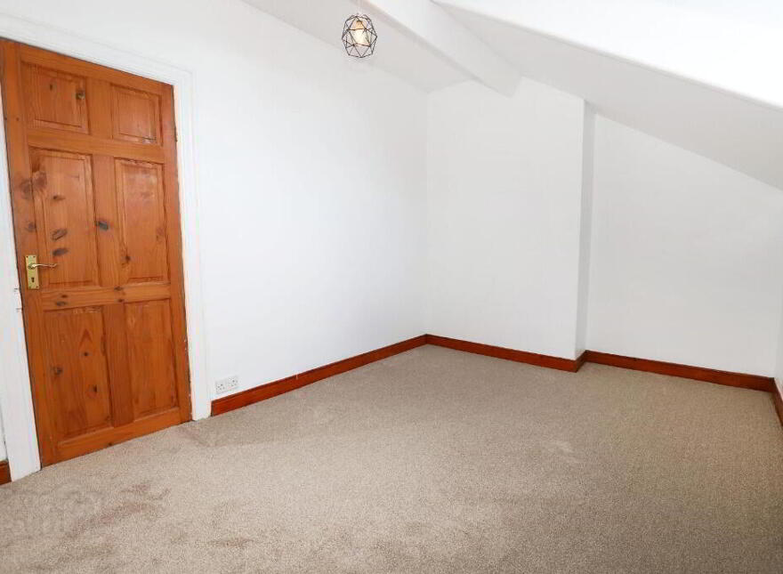 44 Willowholme Drive, Belfast, BT6 8PB