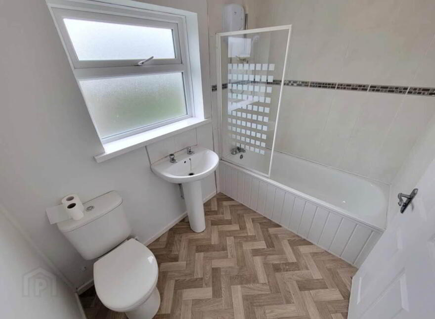 64 Coronation Road, Carrickfergus, BT38 7EZ