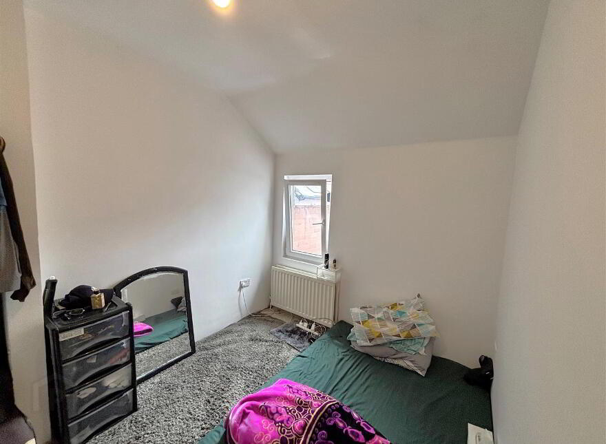 16 Greenland Street, Belfast, BT13 2EN