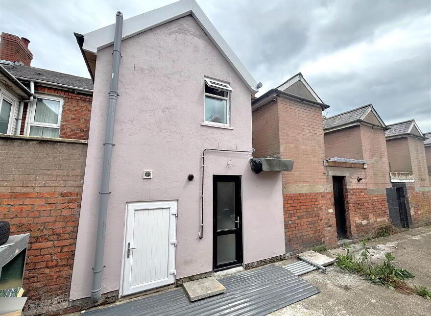 16 Greenland Street, Belfast, BT13 2EN