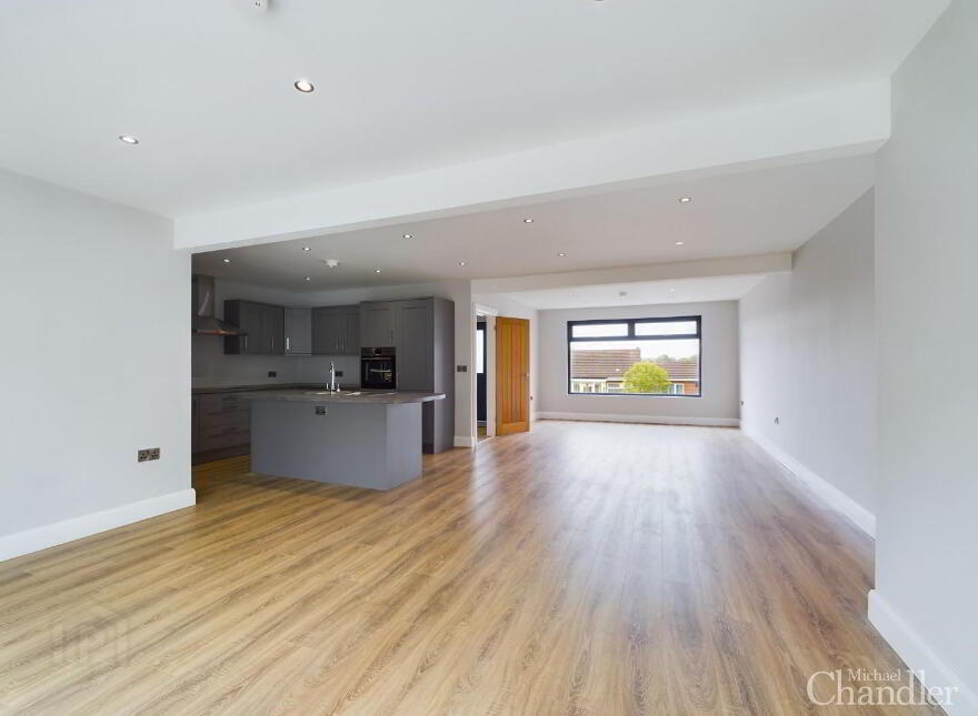 12 Glennor Crescent, Carryduff, Belfast, BT8 8HW