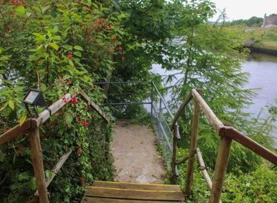 Inis Saimer Island Mall Quay, Ballyshannon, F94NW18