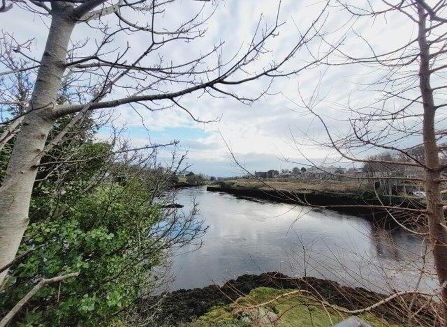 Inis Saimer Island Mall Quay, Ballyshannon, F94NW18