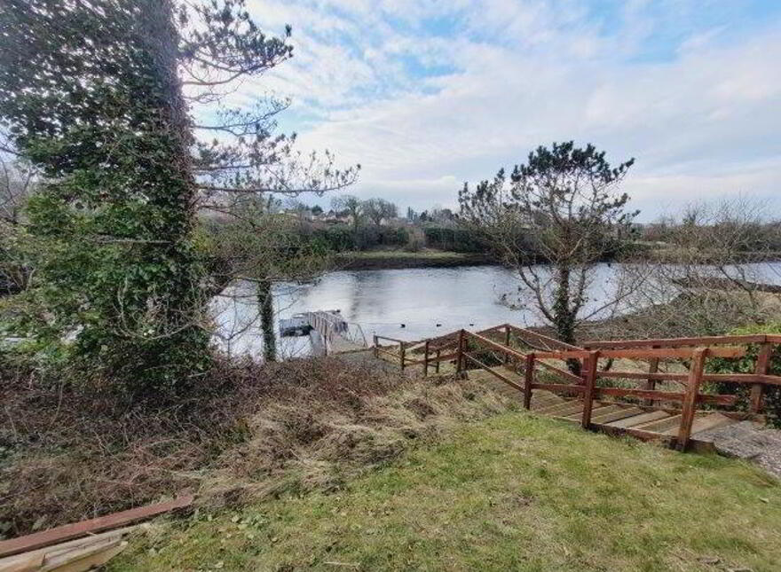 Inis Saimer Island Mall Quay, Ballyshannon, F94NW18