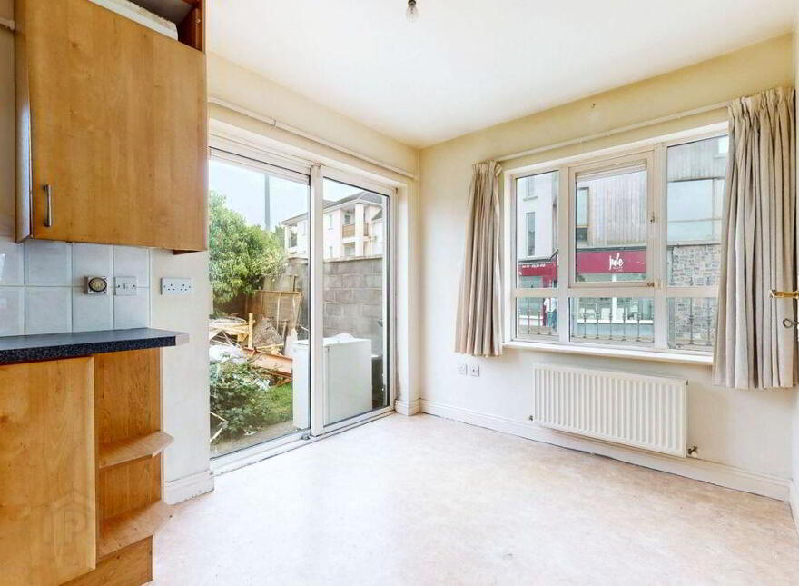 2 Applewood Lawn, Applewood, Swords