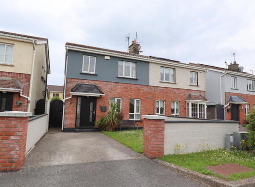 48 The Grove, Inse Bay, Laytown photo