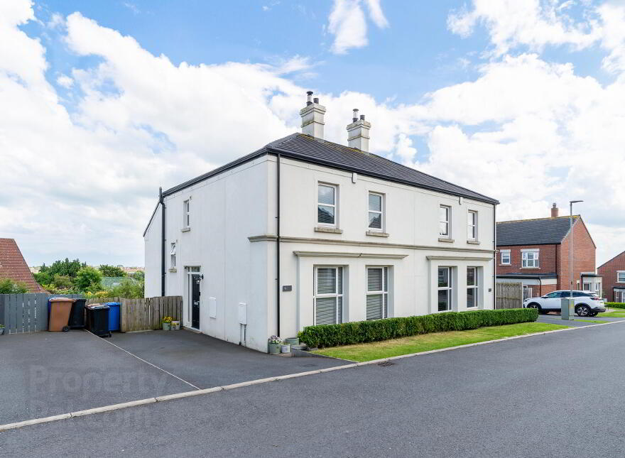 19 Prince Regent Park, Newtownards, BT23 7FT photo