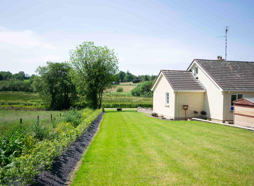 16 Tummery Road, Dromore, BT78 3JJ
