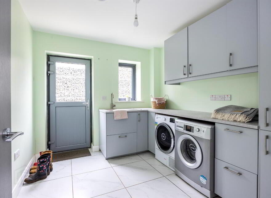 12 Old Ballynoe Road, Antrim, BT41 2QZ