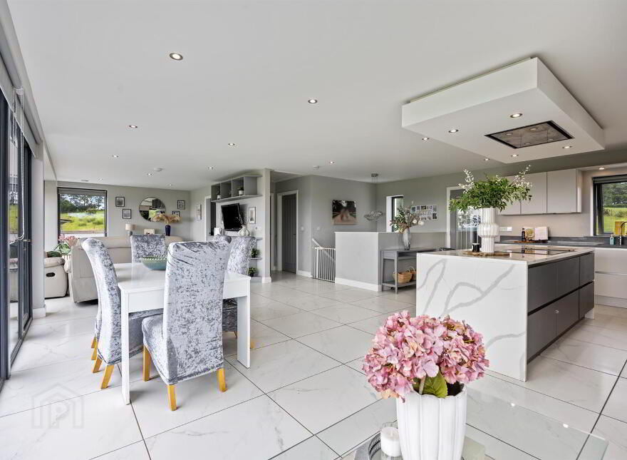 12 Old Ballynoe Road, Antrim, BT41 2QZ