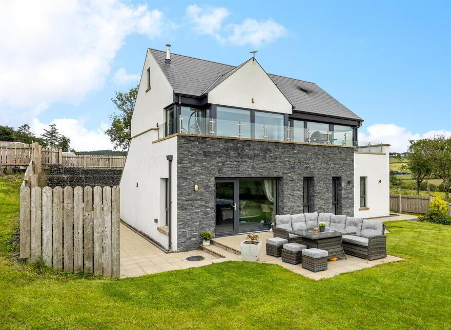 12 Old Ballynoe Road, Antrim, BT41 2QZ