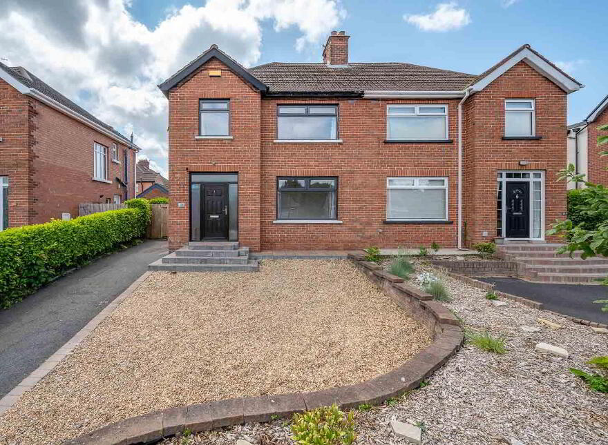 21 Crawfordsburn Road, Bangor, BT19 1BG