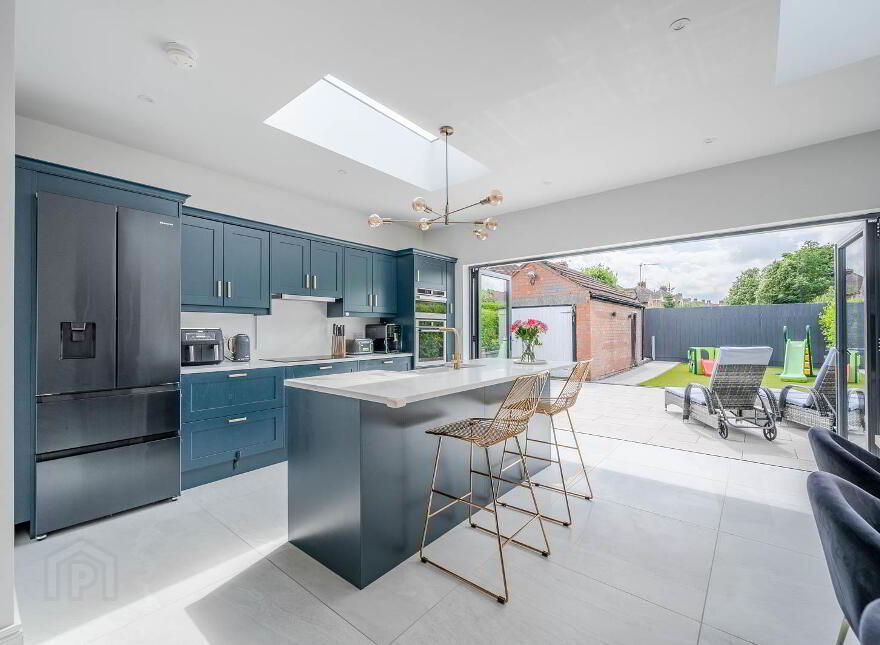 21 Crawfordsburn Road, Bangor, BT19 1BG