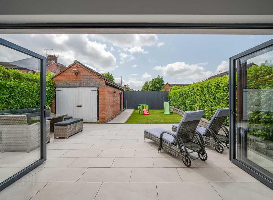 21 Crawfordsburn Road, Bangor, BT19 1BG