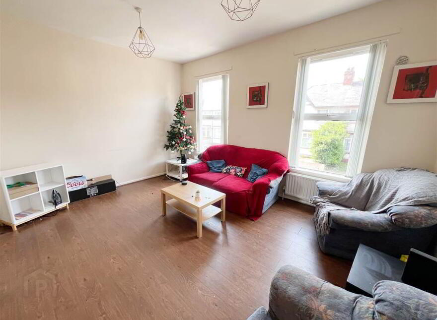 Flat 2, 77 Wellesley Avenue, Belfast, BT9 6DG