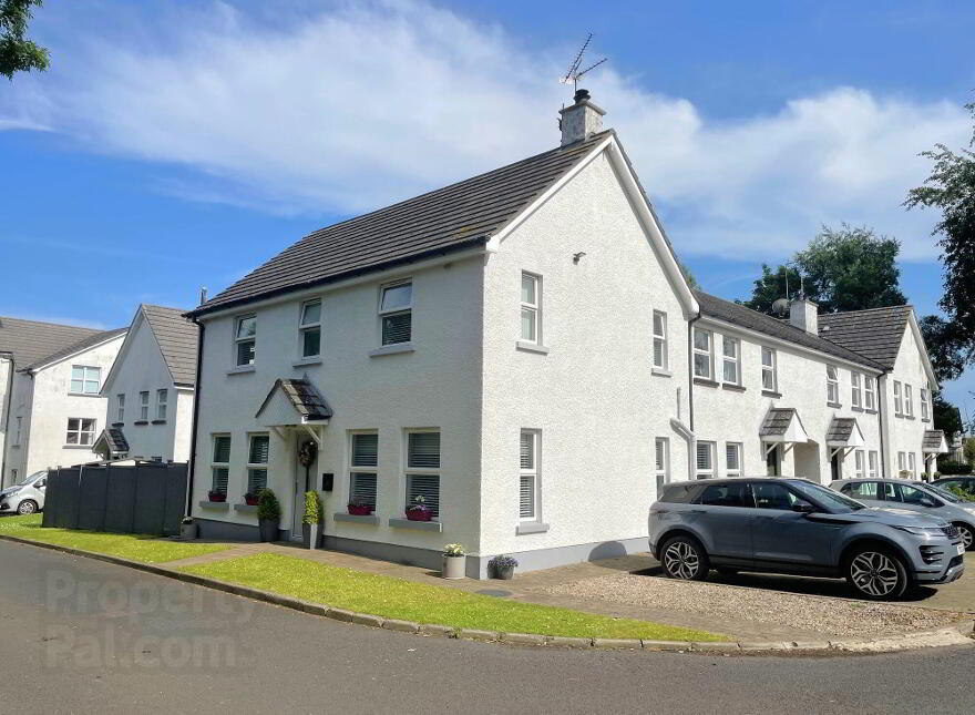 8 Swallow Court, Ballybogy, Ballymoney, BT53 6RJ photo