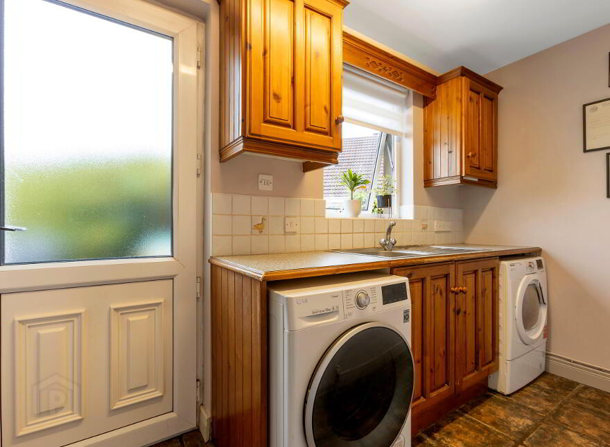 4 Knocklynn Manor, Coleraine, BT52 1WE