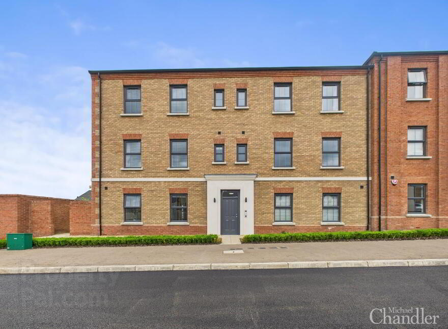 8 Little Enler Green, Comber, BT23 5FB photo