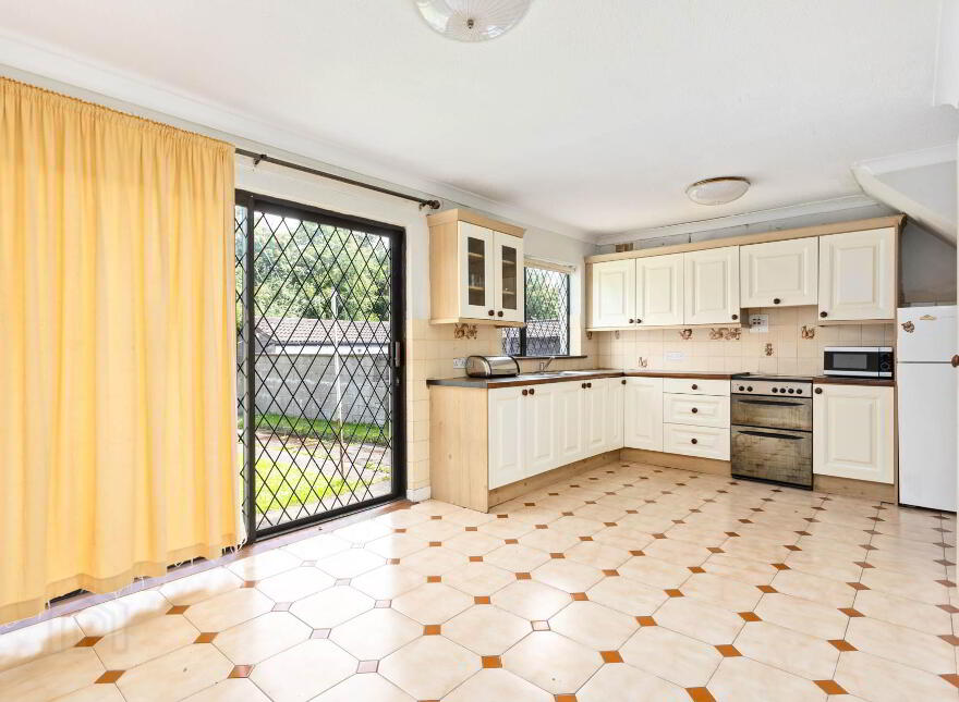 3 Hillcrest Drive, Lucan, K78D1K5