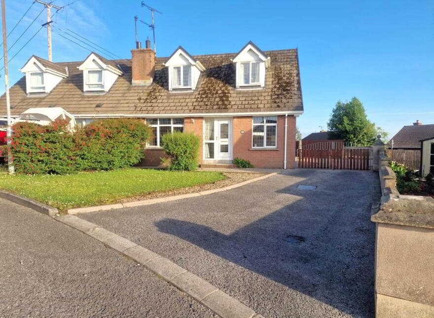 7 Boyhill Park, Maguiresbridge, Enniskillen, BT94 4LH photo