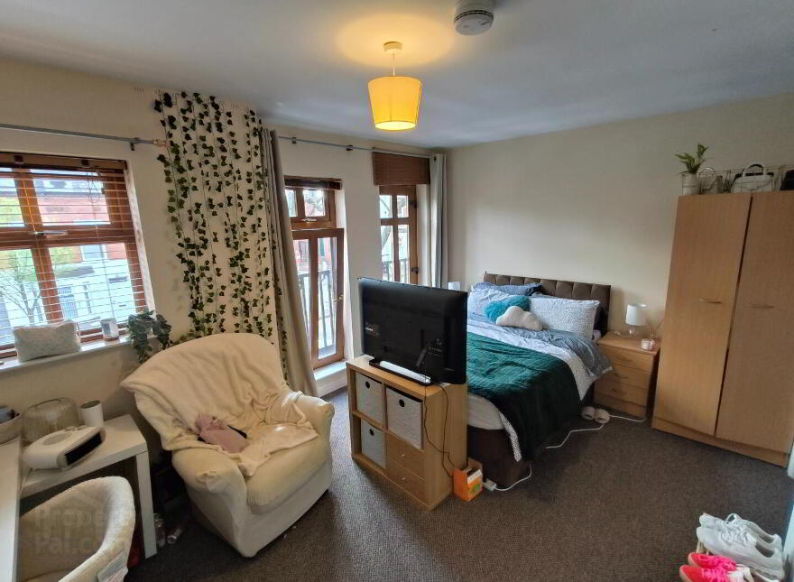 17 The Cloisters, Belfast, BT7 1GD