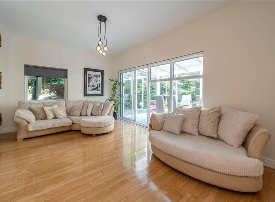 Glen Lane House, 3 Glen Road, Cultra, Holywood, BT18 0HB
