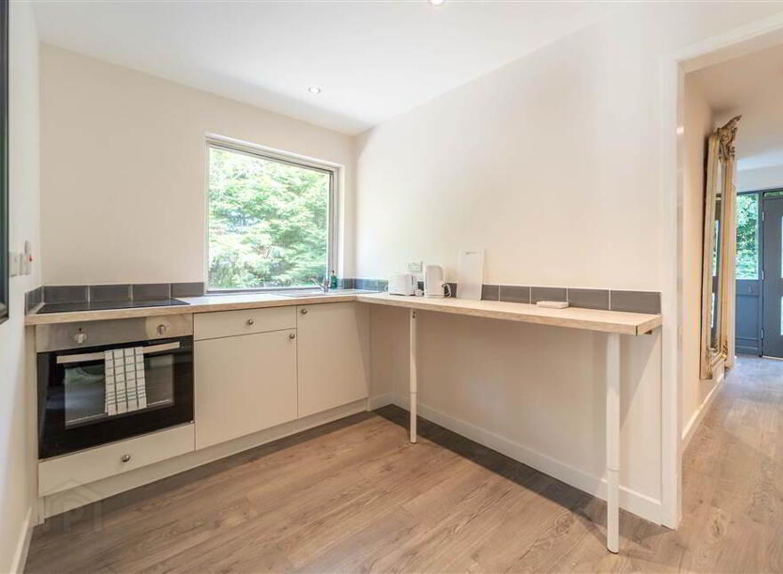 Glen Lane House, 3 Glen Road, Cultra, Holywood, BT18 0HB