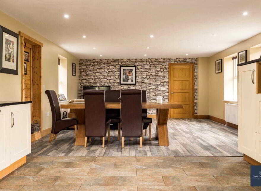 25b Magheralone Road, Ballynahinch, BT24 8ND