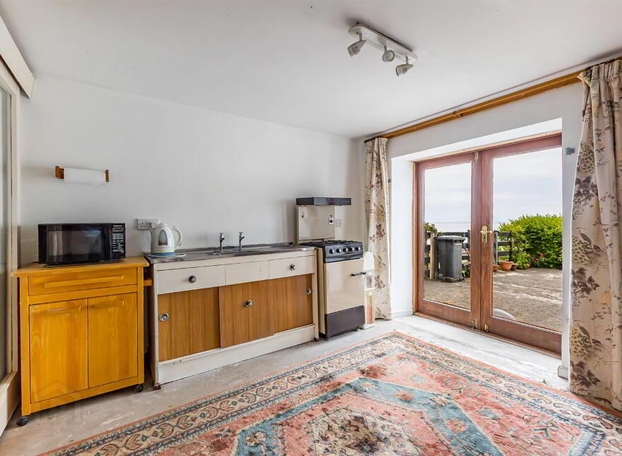 21 Warren Road, Donaghadee, BT21 0DS