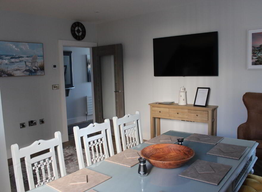 4 Craigvarra (holiday Let), Portrush, BT56 8AJ