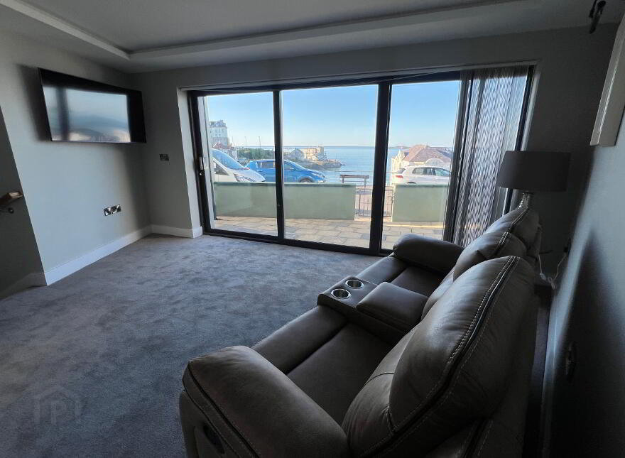 4 Craigvarra (holiday Let), Portrush, BT56 8AJ