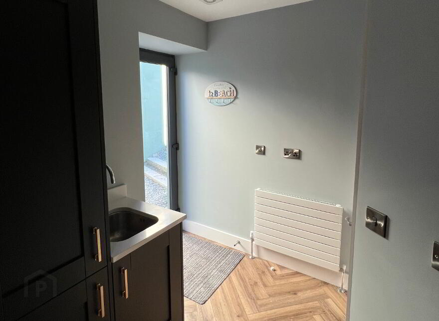 4 Craigvarra (holiday Let), Portrush, BT56 8AJ