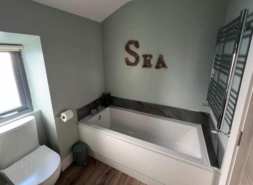 4 Craigvarra (holiday Let), Portrush, BT56 8AJ