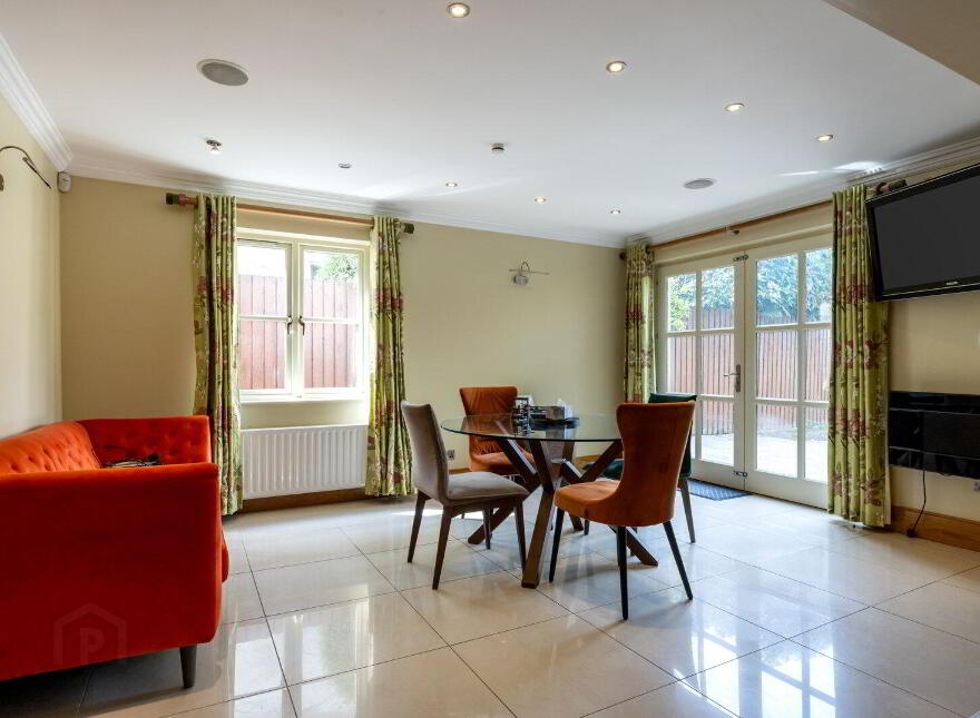 62 Osborne Park, Belfast, BT9 6JP