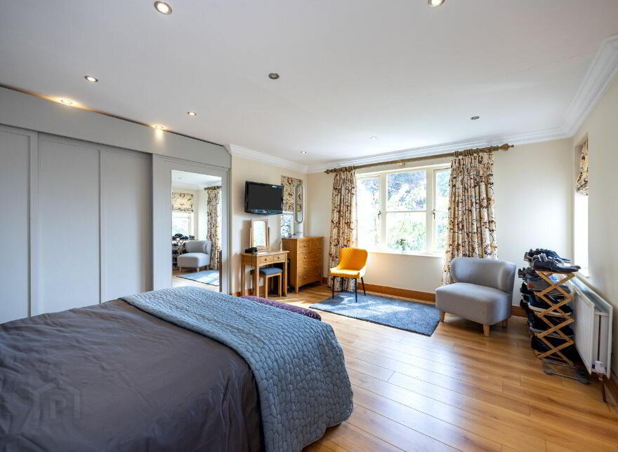62 Osborne Park, Belfast, BT9 6JP