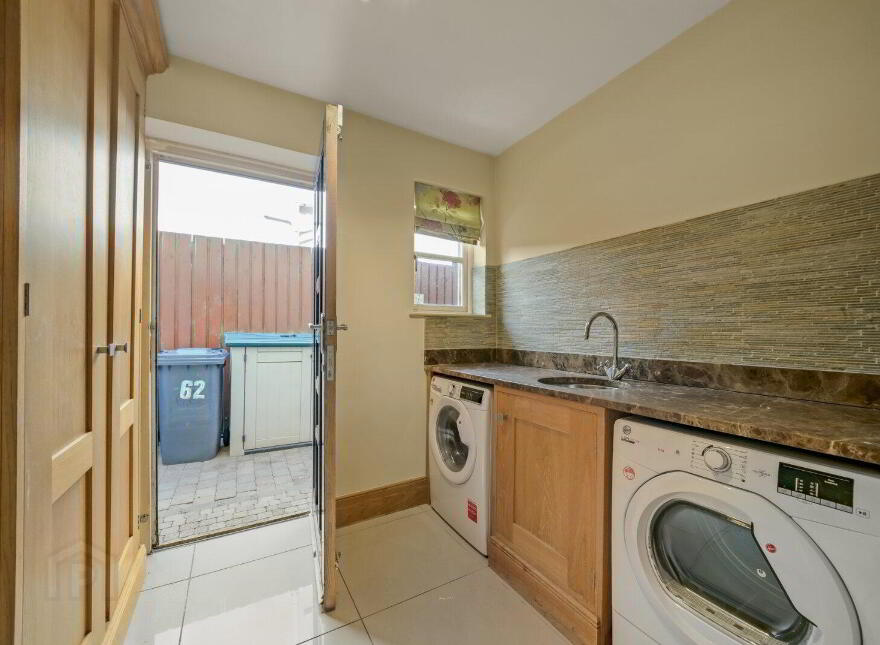 62 Osborne Park, Malone, Belfast, BT9 6JP